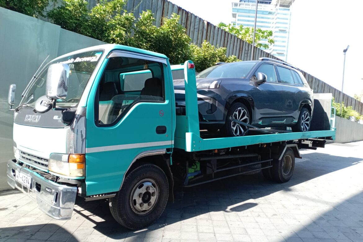 Car Carrier and Recovery Service Moratuwa
